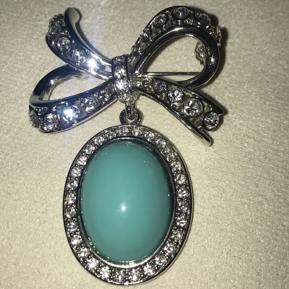 Crystal Brooch Set!! - Picture 5 of 8